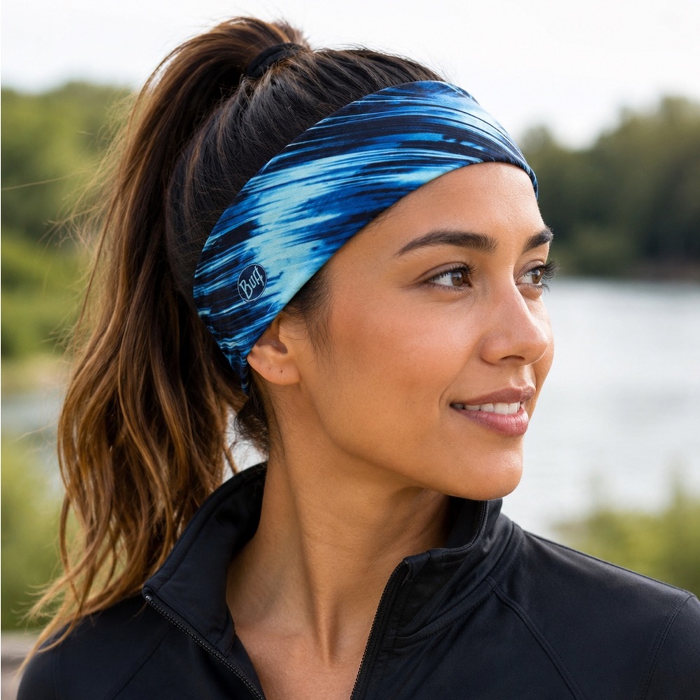 ✨$8 Clear Out ✨ Buff Dynamic Blue Striped Headband